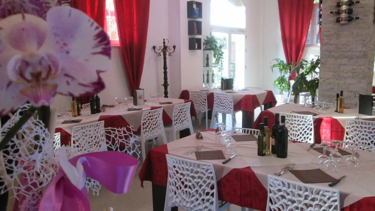 Hotel Casa Eraldo Castellaccia 0*,